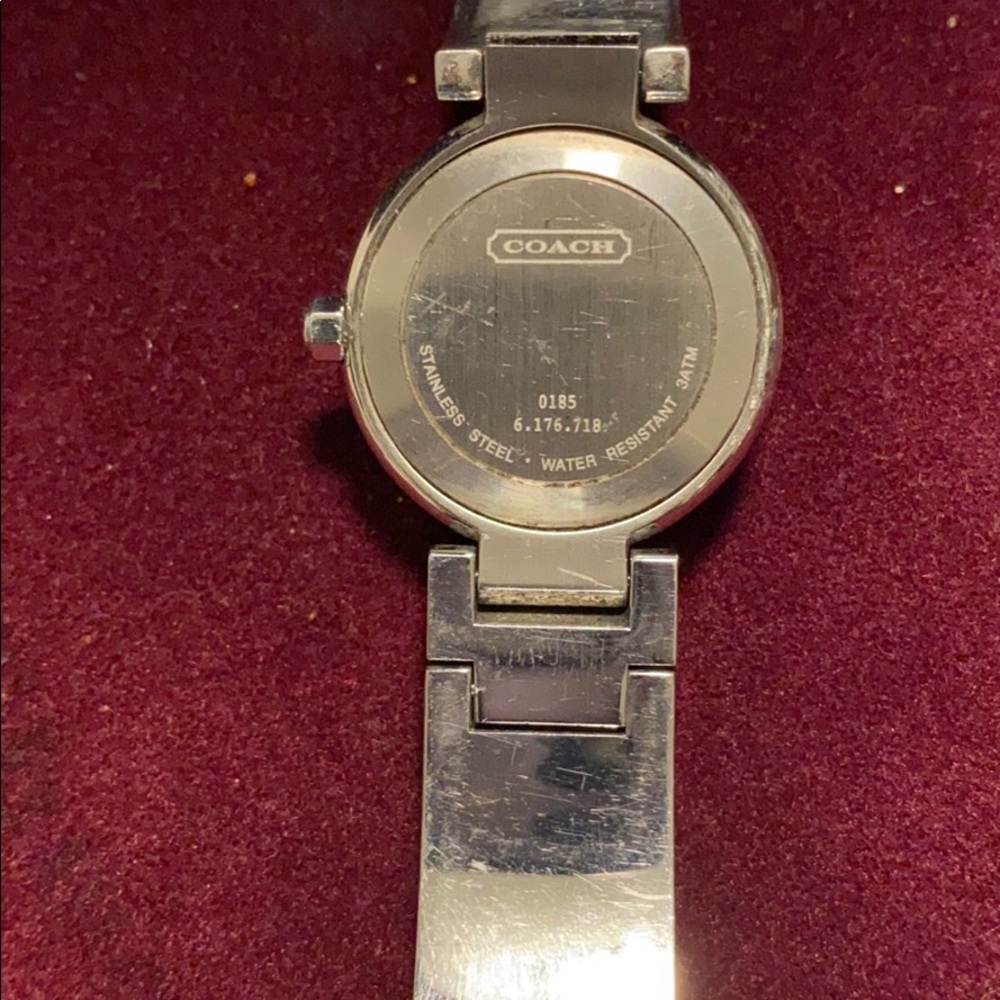 Genuine Coach watch - Picture 5 of 8